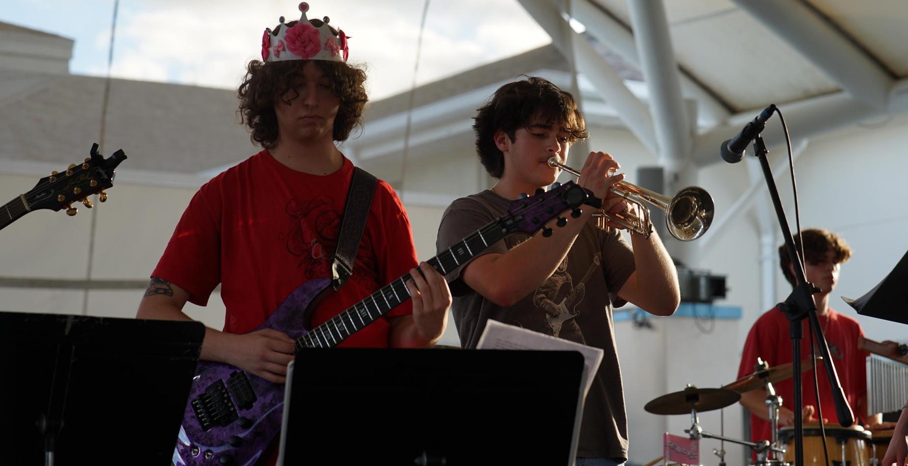Jazz band — concerto all'aperto nel campus